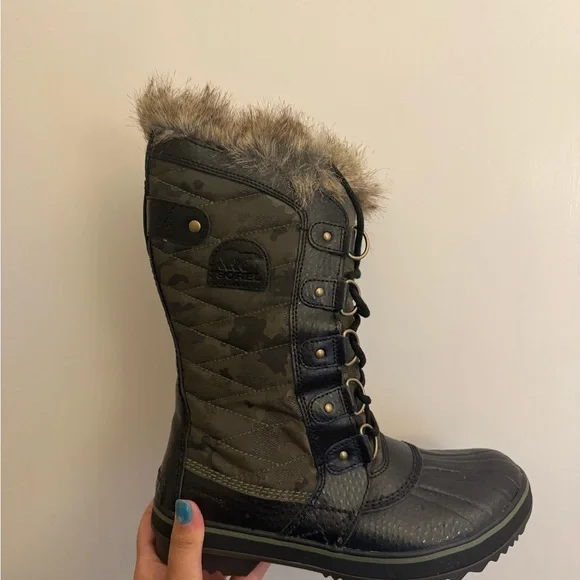 Sorel Women's Winter Boots - Picture 11 of 11